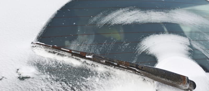 snowy windscreen wipers